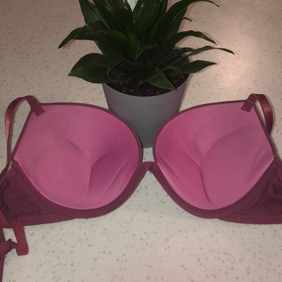 PINK Wear Everywhere Super Push-Up 32C - Picture 8 of 9